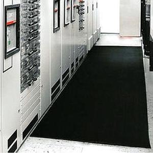 Rubber insulating mat color black
