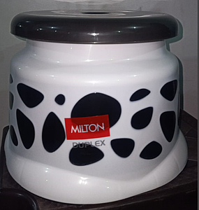 PLASTIC STOOL - MILTON